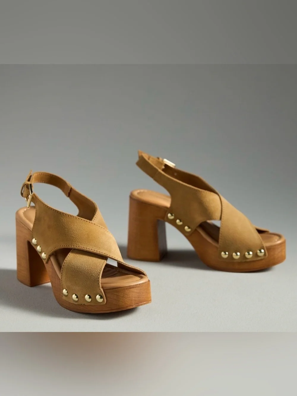 Anthropologie Studded Wood Platform Sandals
Size 39 (fits approx. US 8–8.5) - Picture 2 of 7